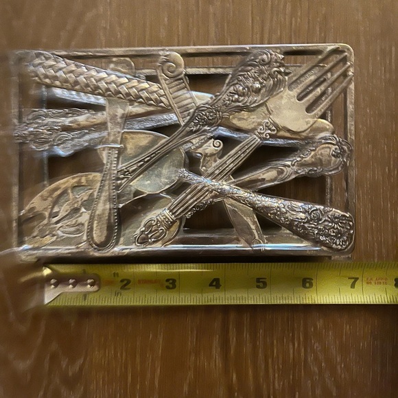 Silver Utensil Design Decorative napkin holder - Picture 7 of 8